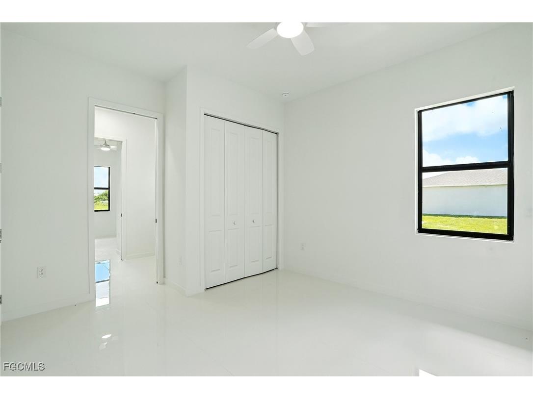 2725 Embers Parkway W Cape Coral FL 33993 2025003829 image28