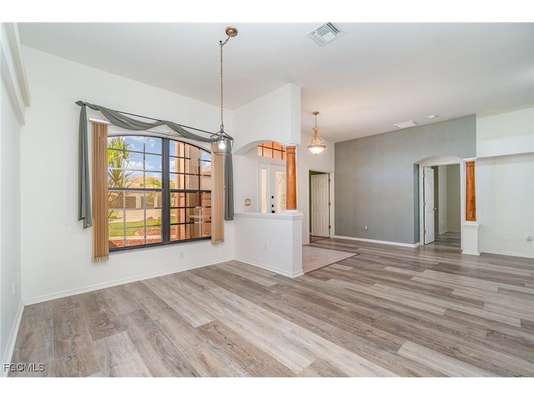 2725 SW 28th Place Cape Coral FL 33914 2025009100 image10