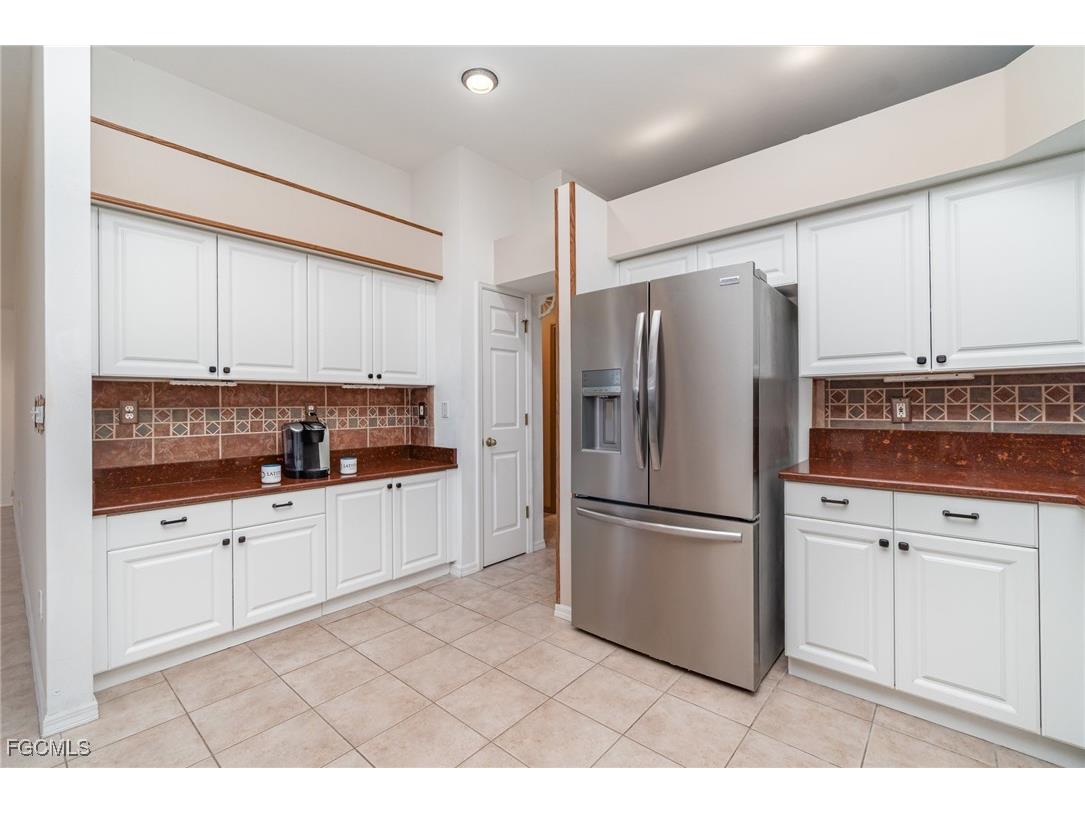 2725 SW 28th Place Cape Coral FL 33914 2025009100 image11