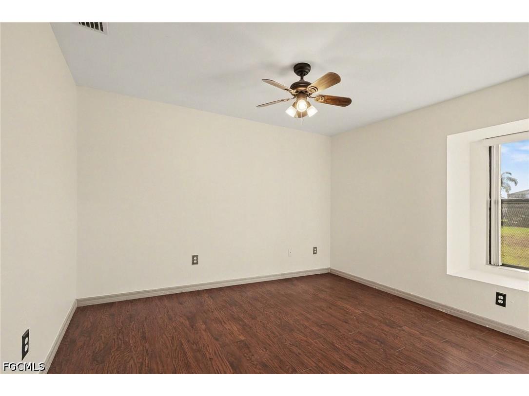 2725 SW 28th Place Cape Coral FL 33914 2026015629 image17