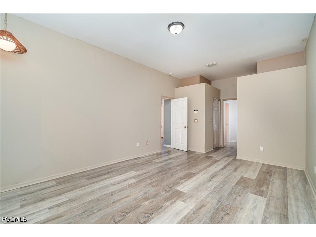 2725 SW 28th Place Cape Coral FL 33914 2026015629 image24