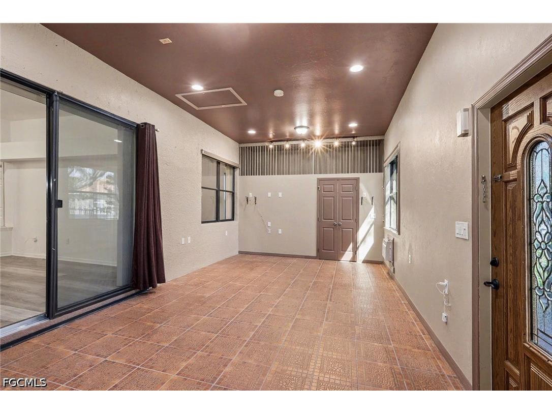 2725 SW 28th Place Cape Coral FL 33914 2026015629 image26