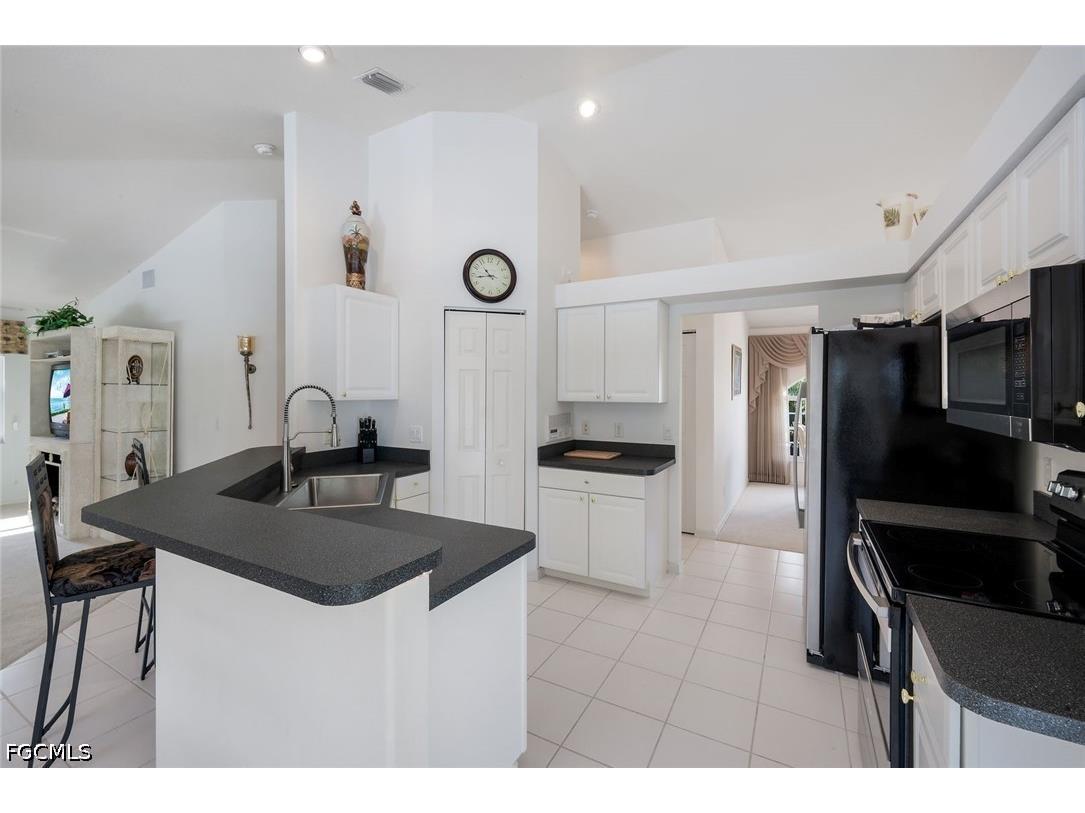 2725 SW 46th Terrace Cape Coral FL 33914 2026020689 image13