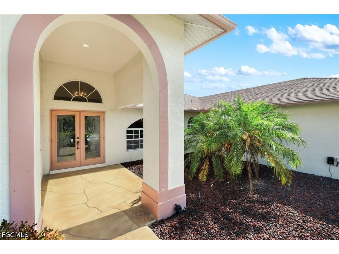 2725 SW 46th Terrace Cape Coral FL 33914 2026020689 image4