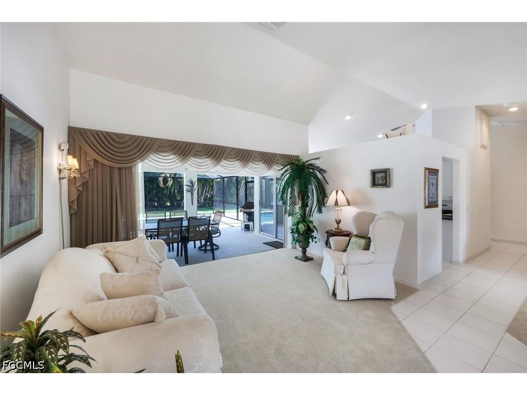 2725 SW 46th Terrace Cape Coral FL 33914 2026020689 image6