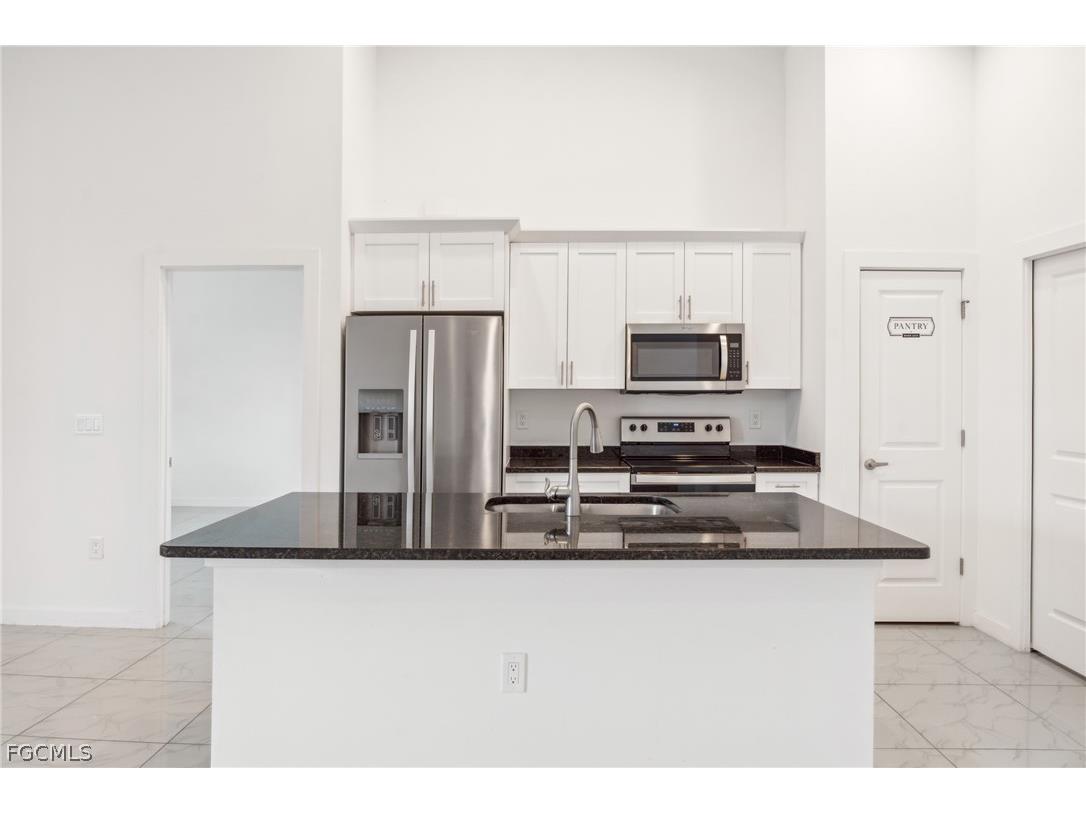 2725 SW Embers Terrace Cape Coral FL 33991 2026010327 image10