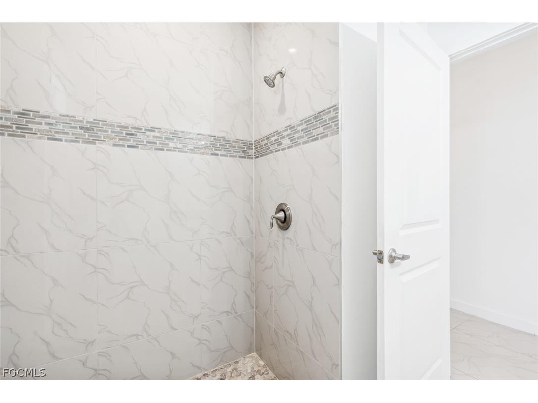 2725 SW Embers Terrace Cape Coral FL 33991 2026010327 image22