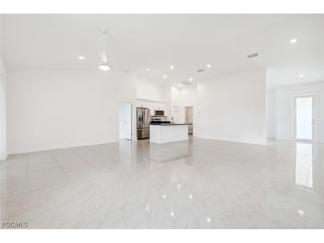 2725 SW Embers Terrace Cape Coral FL 33991 2026010327 image7