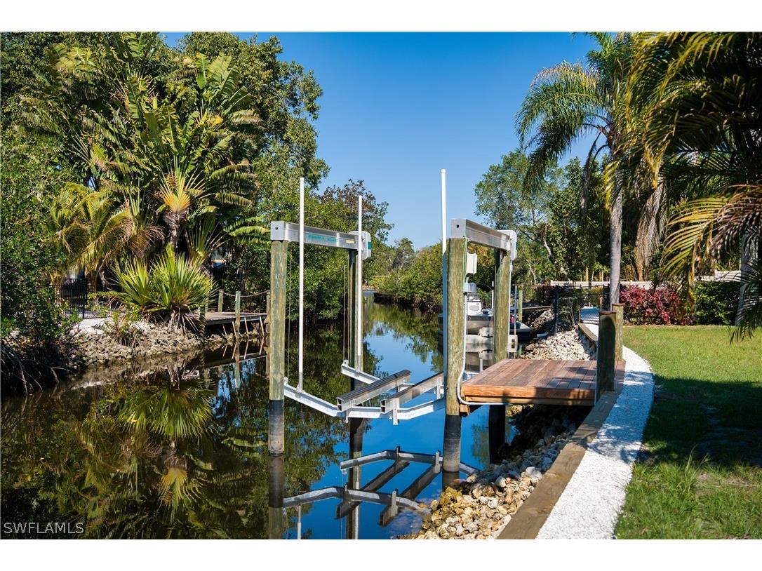 27257 Barbarosa Street Bonita Springs FL 34135 226007965 image5