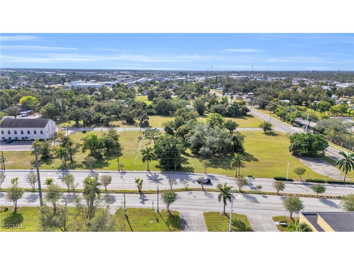 2726 Dr Martin Luther King Jr Boulevard Fort Myers FL 33916 2026001421 image10