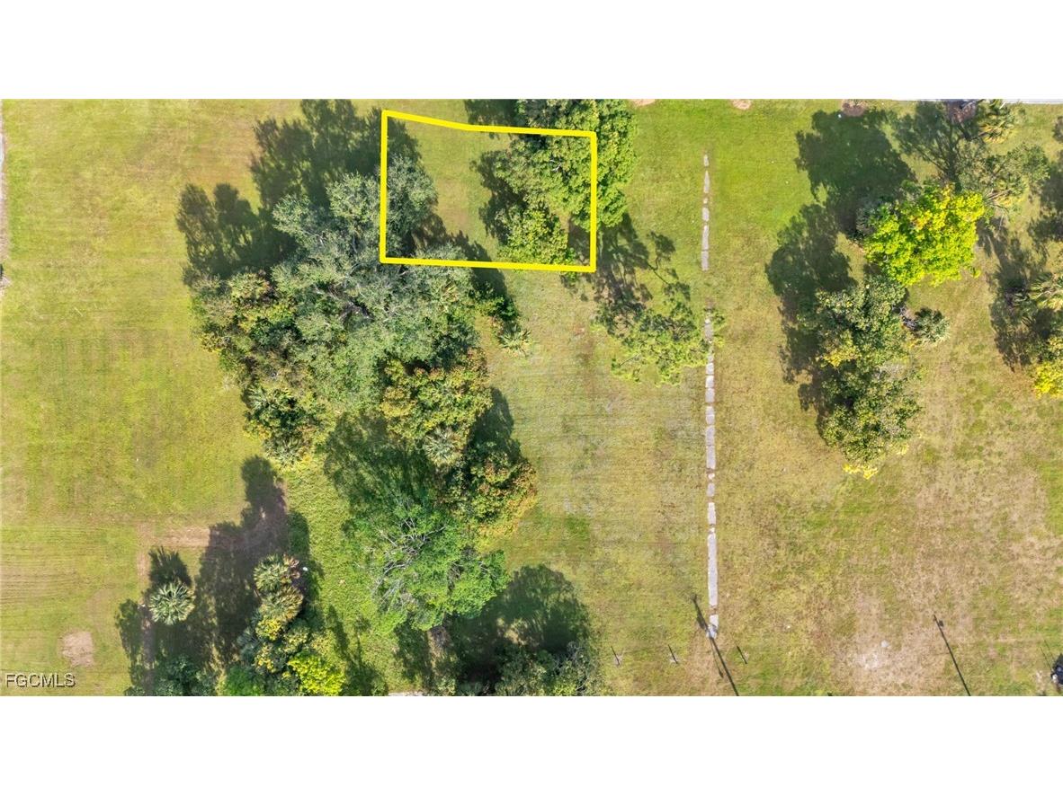 2726 Dr Martin Luther King Jr Boulevard Fort Myers FL 33916 2026001421 image4