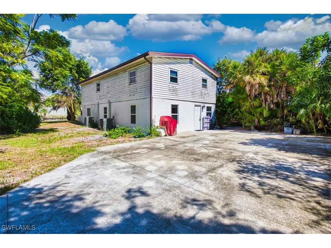 2727 48th Street SW Lehigh Acres FL 33976 225084443 image1