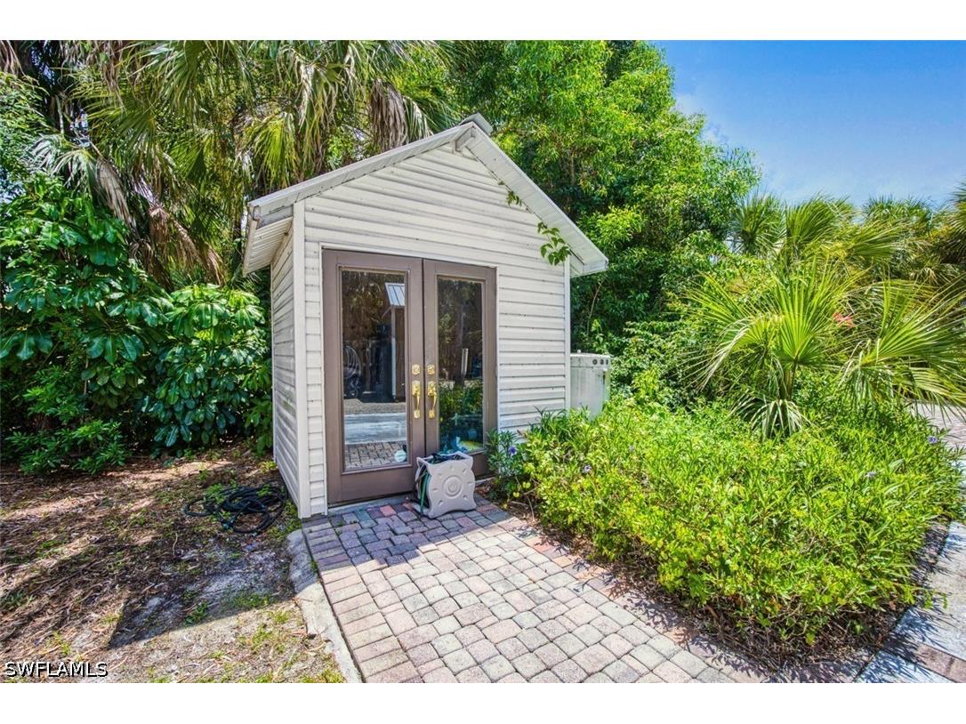 2727 66th Street SW Naples FL 34105 226019020 image32