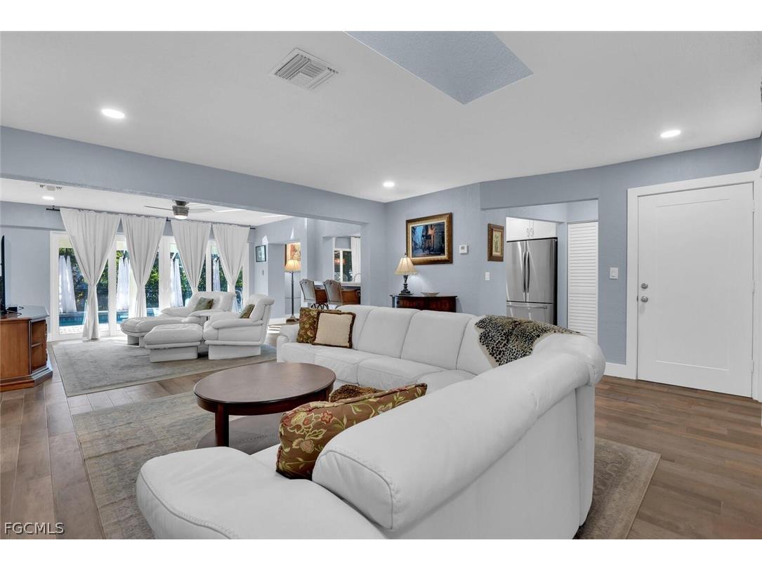 27273 Johnson Street Bonita Springs FL 34135 2026005312 image2