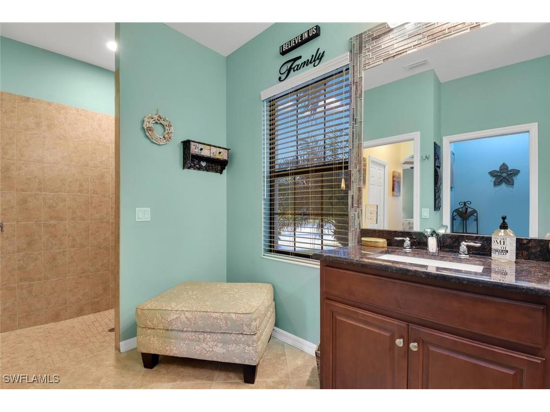 2728 Beach Parkway W Cape Coral FL 33914 225039231 image22