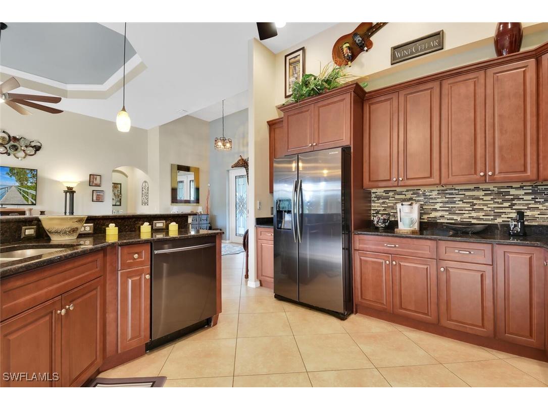 2728 Beach Parkway W Cape Coral FL 33914 225039231 image7