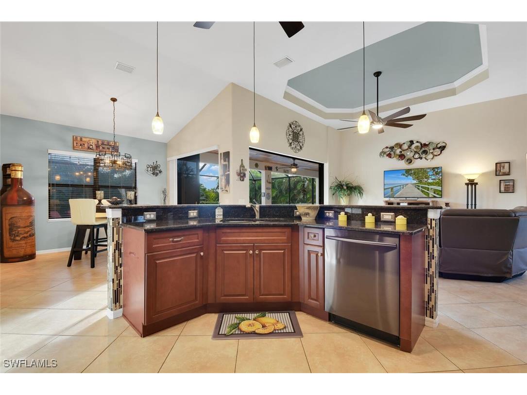 2728 Beach Parkway W Cape Coral FL 33914 225039231 image9