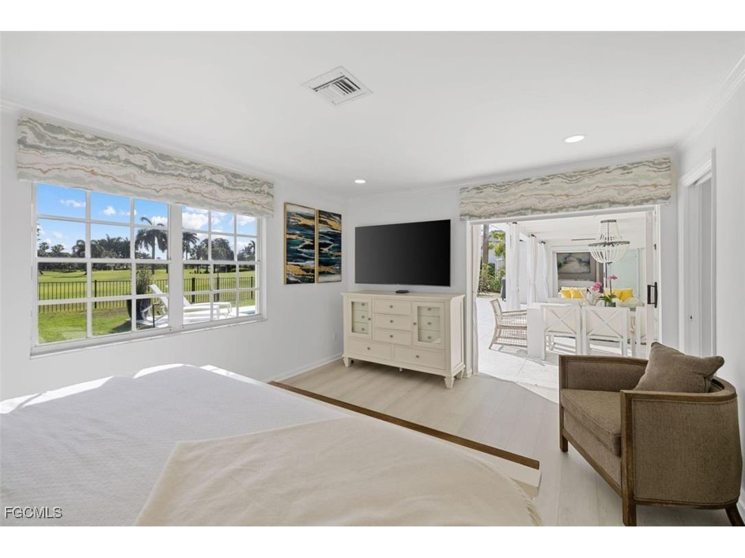 2728 Crayton Road Naples FL 34103 2025025285 image18