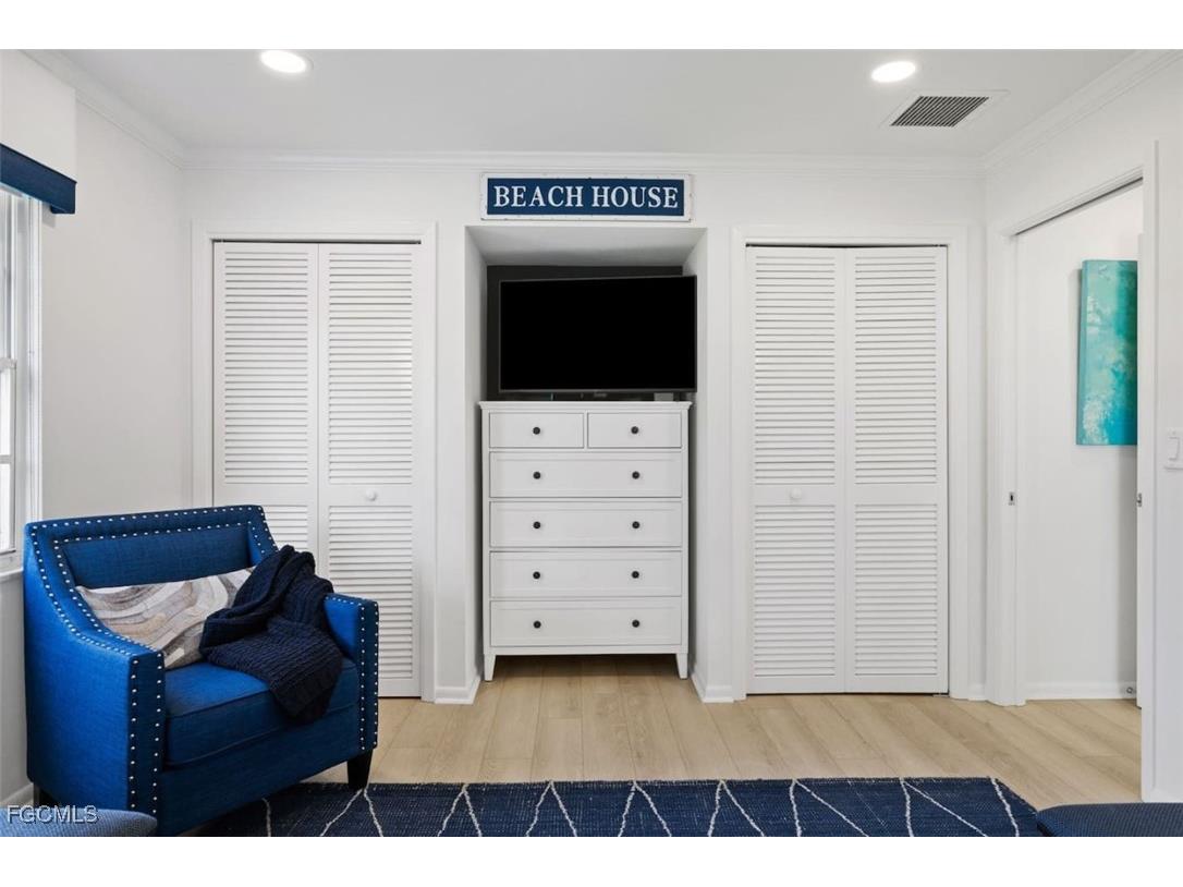 2728 Crayton Road Naples FL 34103 2025025285 image22