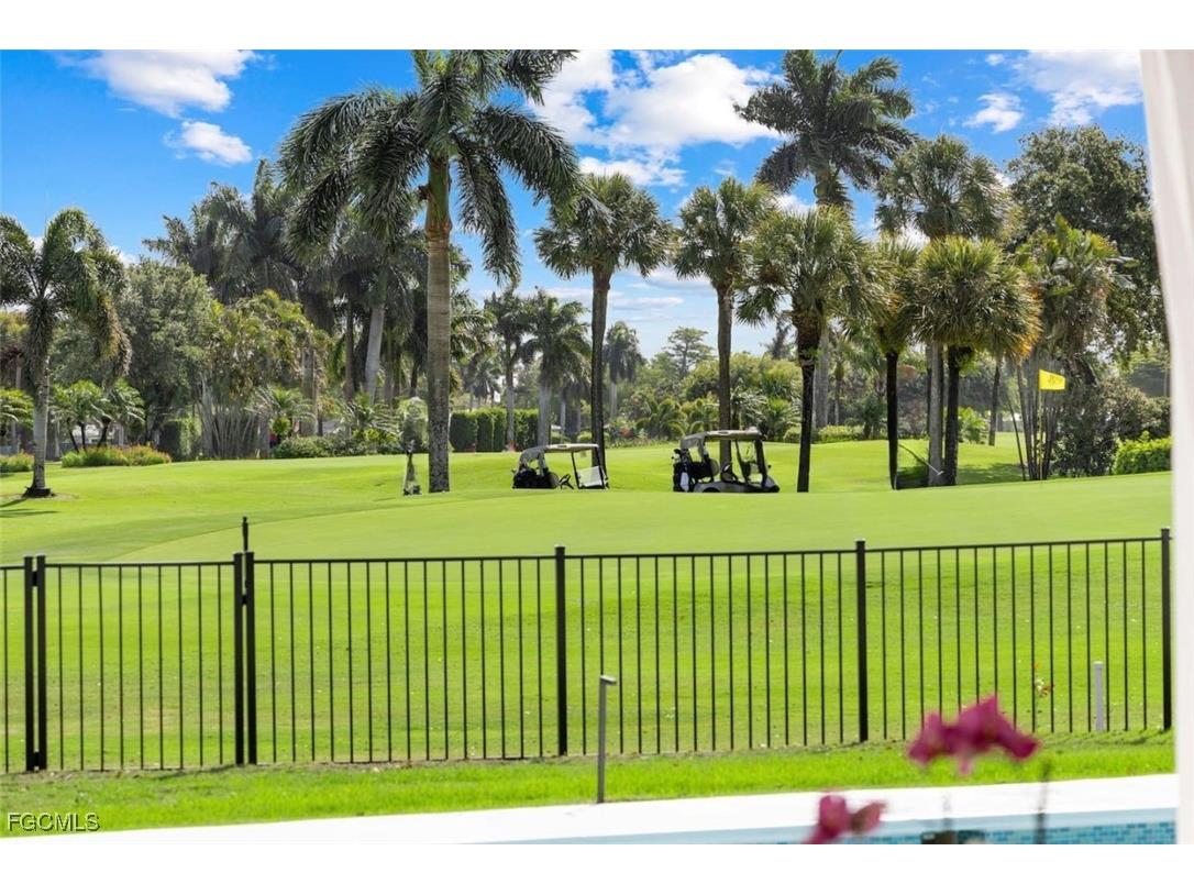 2728 Crayton Road Naples FL 34103 2025025285 image3