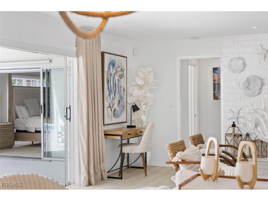 2728 Crayton Road Naples FL 34103 2025025285 image9