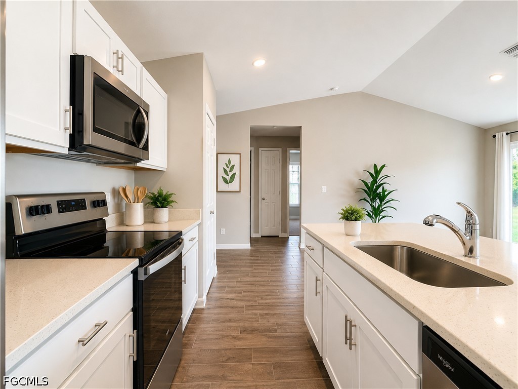 2728 NE 5th Place Cape Coral FL 33909 2026021065 image8