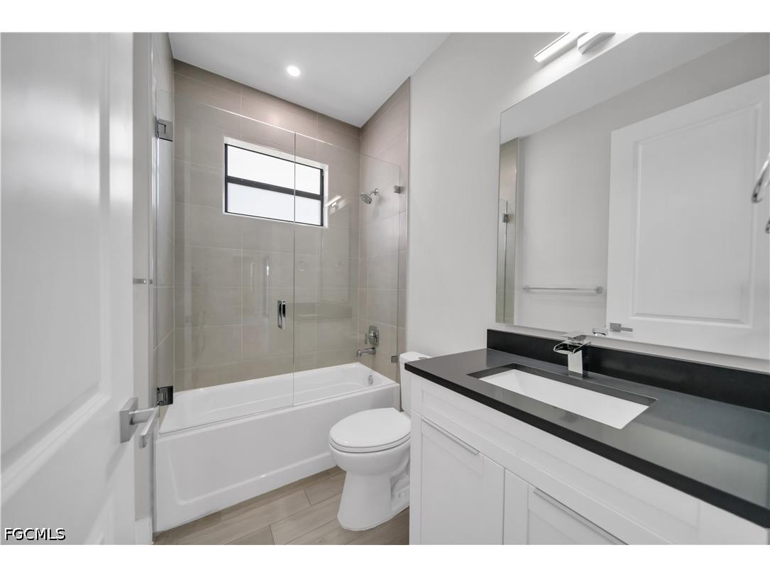 2728 SW 4th Lane Cape Coral FL 33991 2026023153 image35