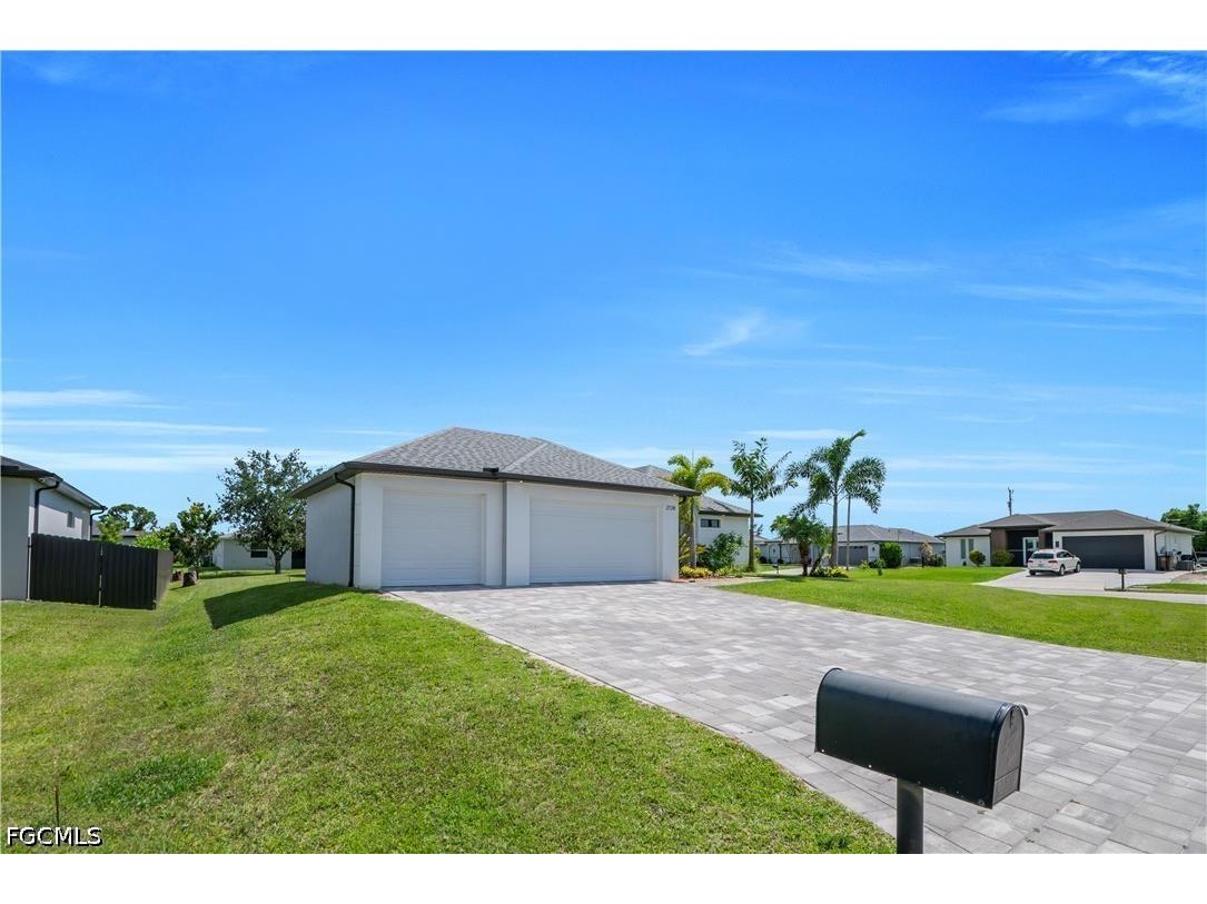 2728 SW 4th Lane Cape Coral FL 33991 2026023153 image7