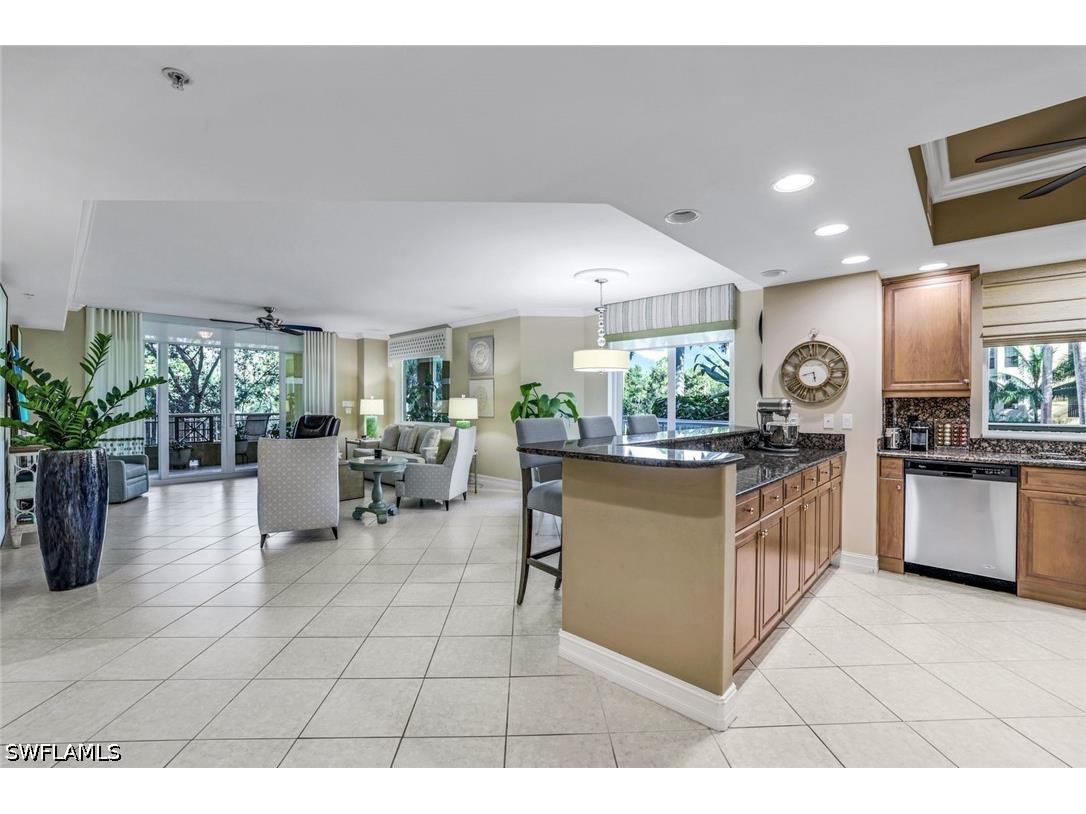 2728 Tiburon Boulevard E #105 Naples FL 34109 226021662 image5