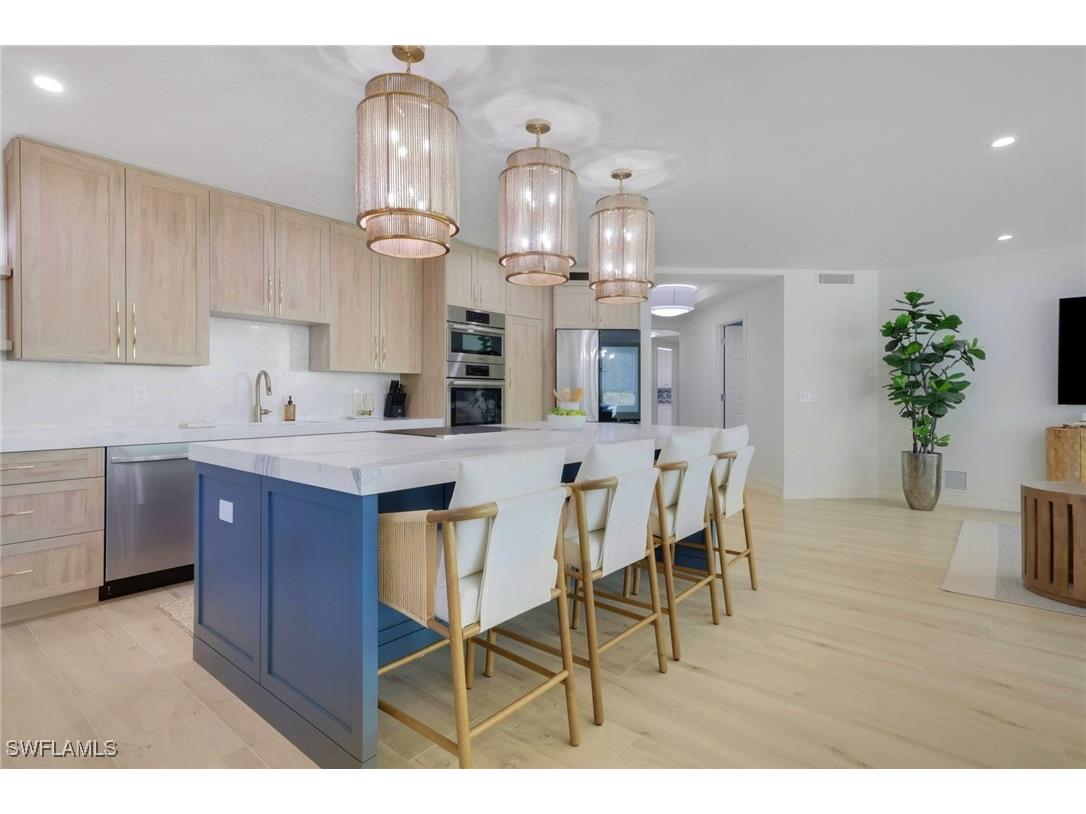 2728 Tiburon Boulevard E #302 Naples FL 34109 225071785 image5