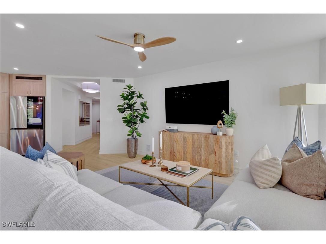 2728 Tiburon Boulevard E #302 Naples FL 34109 225071785 image7