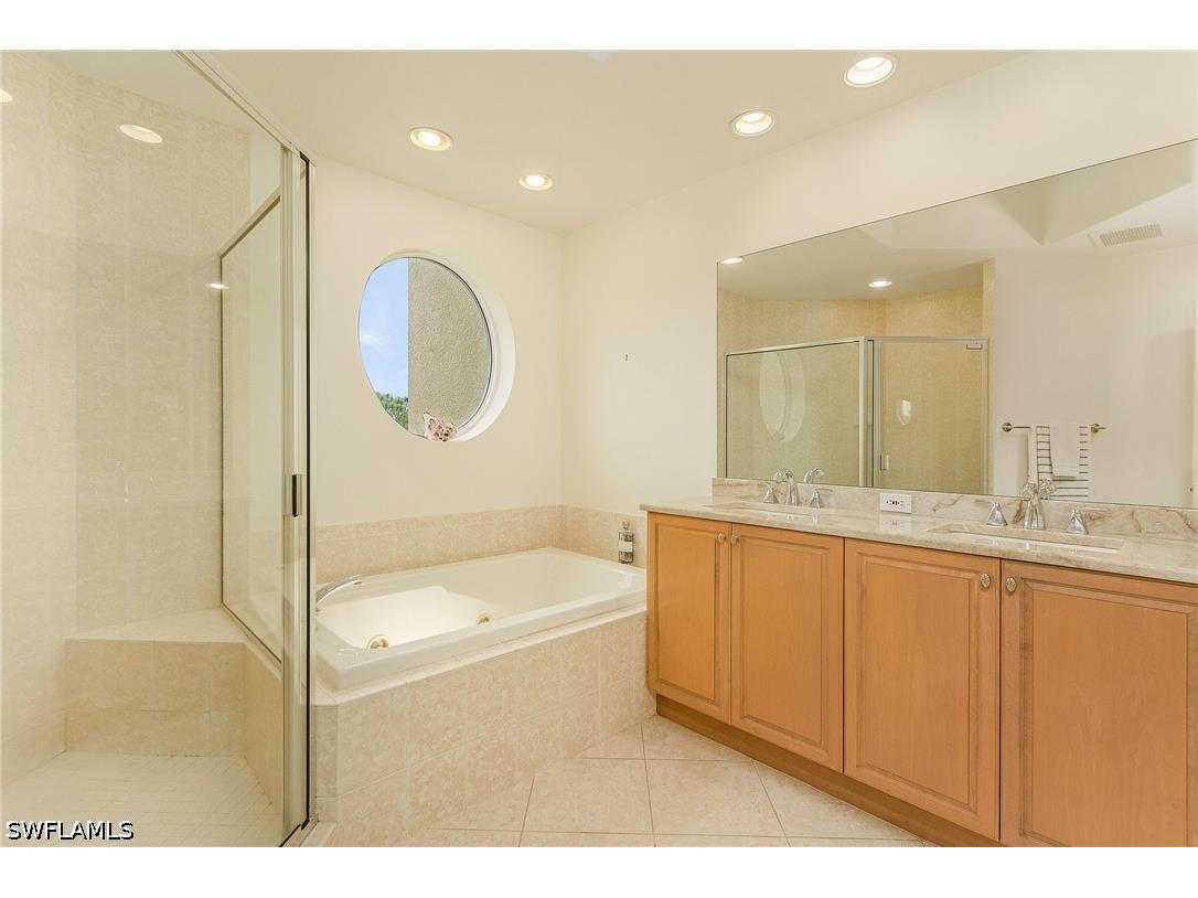 2728 Tiburon Boulevard E #401 Naples FL 34109 226023566 image10