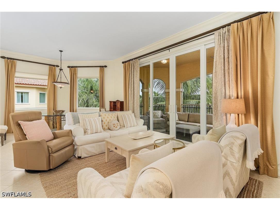 2728 Tiburon Boulevard E #401 Naples FL 34109 226023566 image4