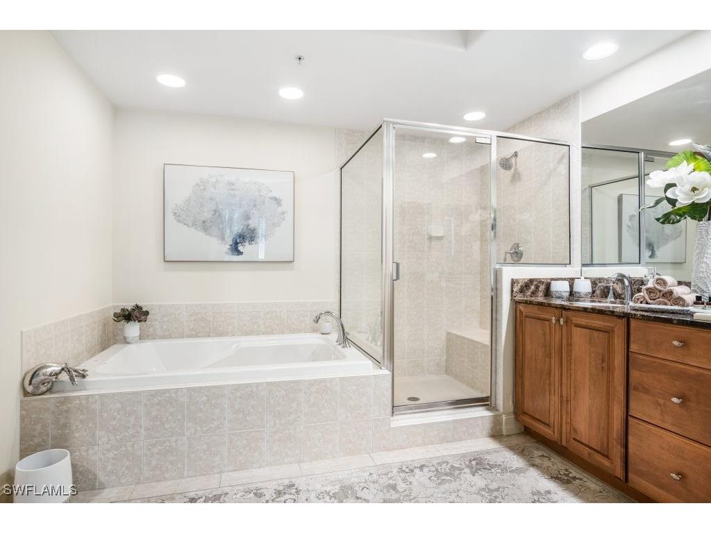 2728 Tiburon Boulevard E #A-203 Naples FL 34109 225061223 image20