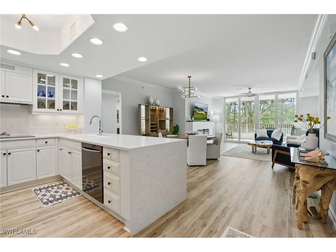 2728 Tiburon Boulevard E #A104 Naples FL 34109 225048265 image1