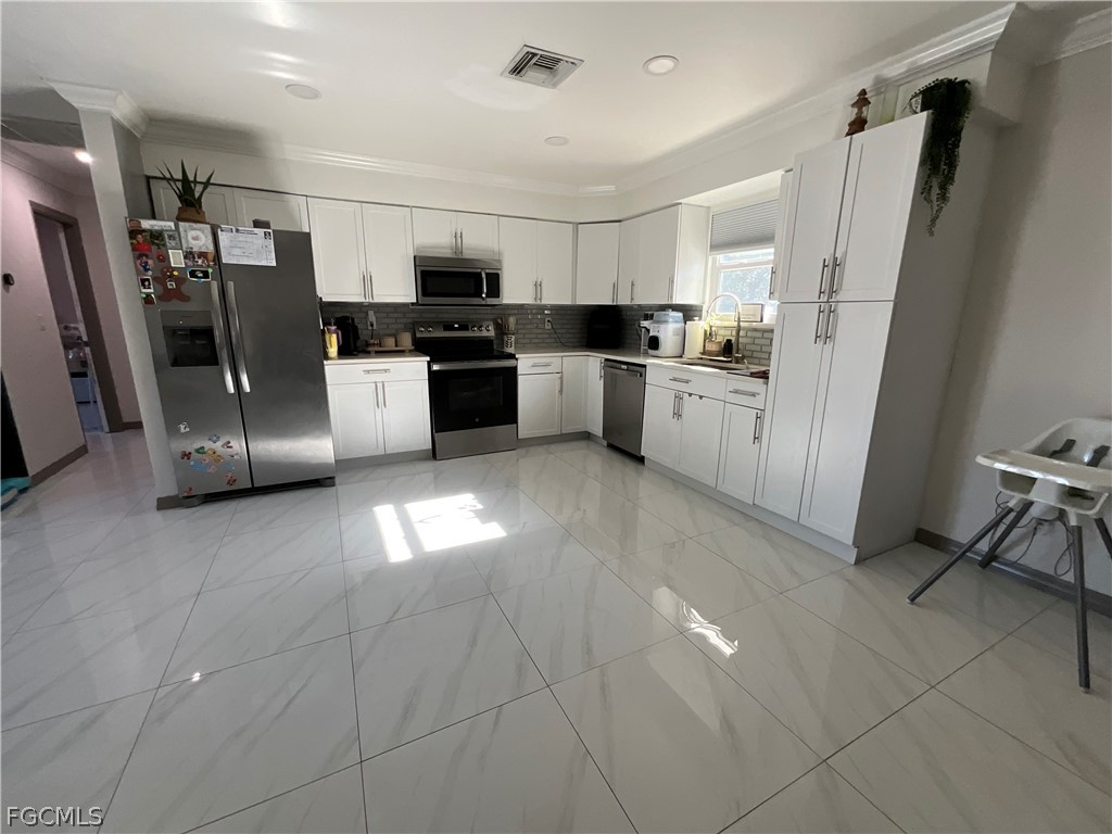 2729 53rd Terrace SW Naples FL 34116 2026007163 image5