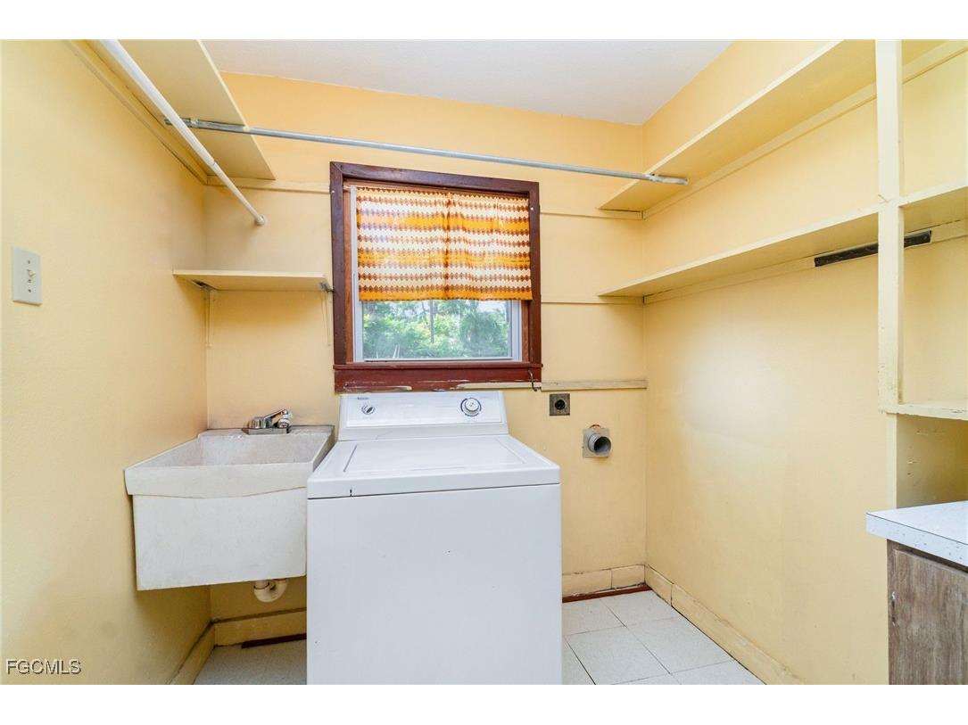 2729 Broadway Fort Myers FL 33901 2025012873 image15