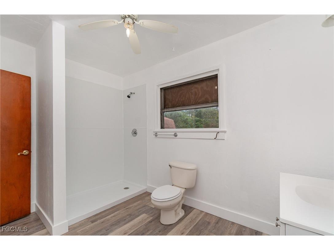 2729 Broadway Fort Myers FL 33901 2025012873 image19