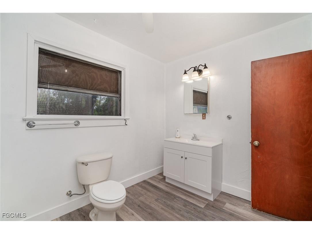 2729 Broadway Fort Myers FL 33901 2025012873 image20