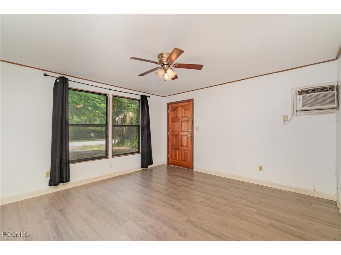 2729 Broadway Fort Myers FL 33901 2025012873 image31