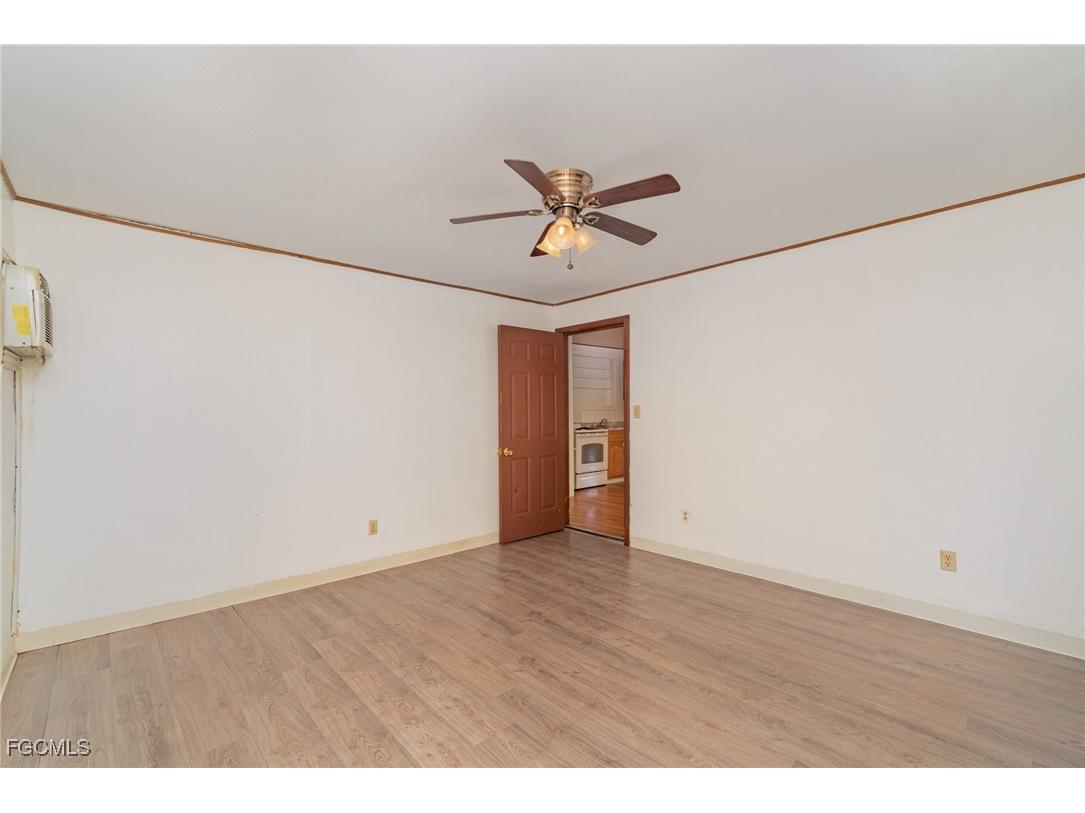 2729 Broadway Fort Myers FL 33901 2025012873 image32