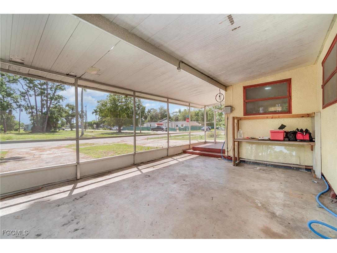 2729 Broadway Fort Myers FL 33901 2025012873 image39