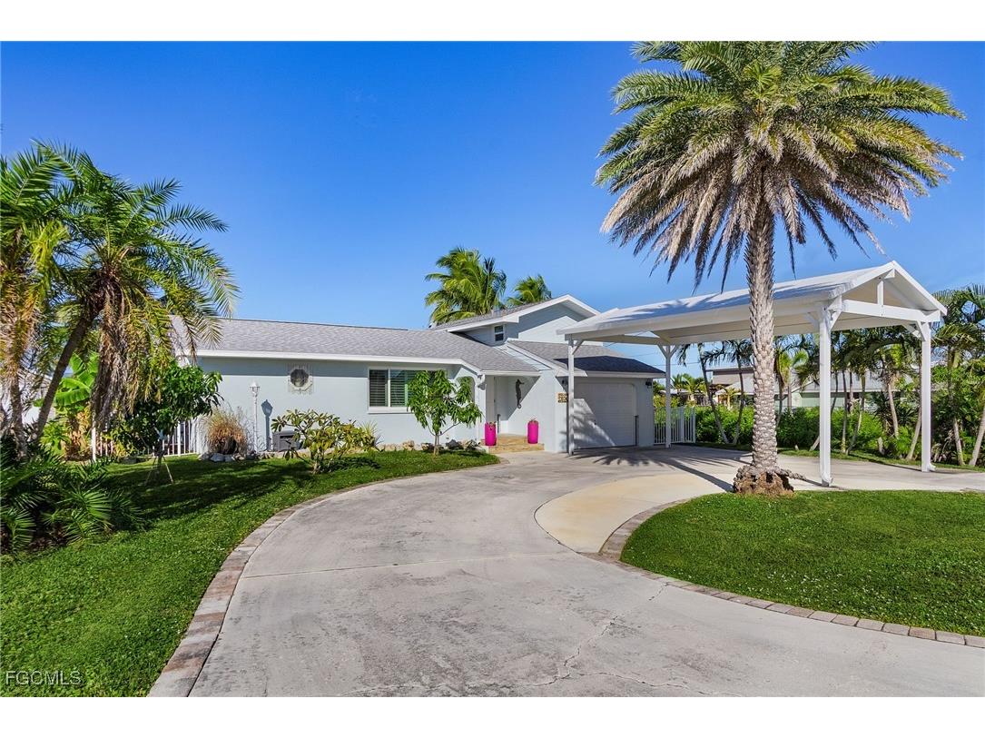 2729 N Ibis Court Saint James City FL 33956 2025016383 image1