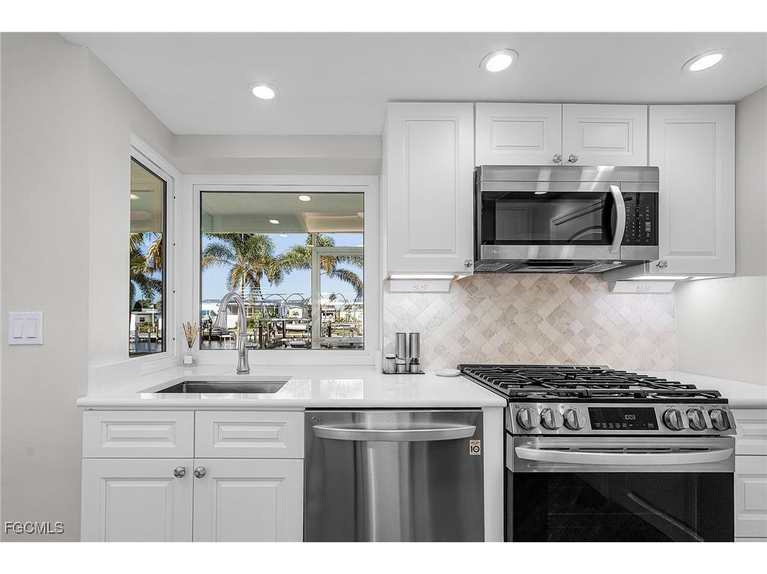 2729 N Ibis Court Saint James City FL 33956 2025016383 image20