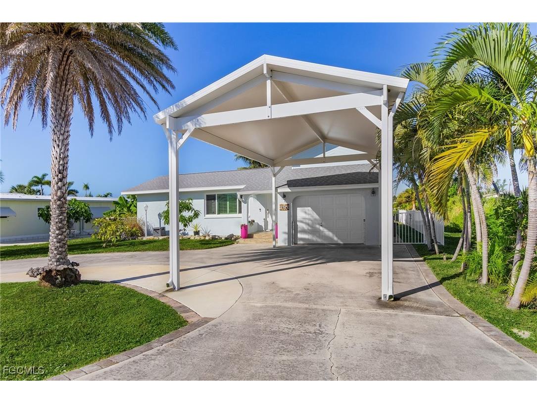 2729 N Ibis Court Saint James City FL 33956 2025016383 image3