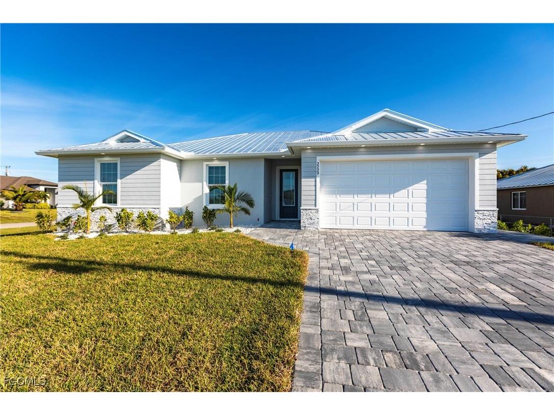 2729 SW 4th Terrace Cape Coral FL 33991 2026005499 image1