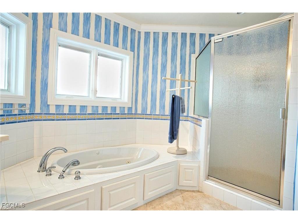 2729 Wulfert Road Sanibel FL 33957 2026002113 image21