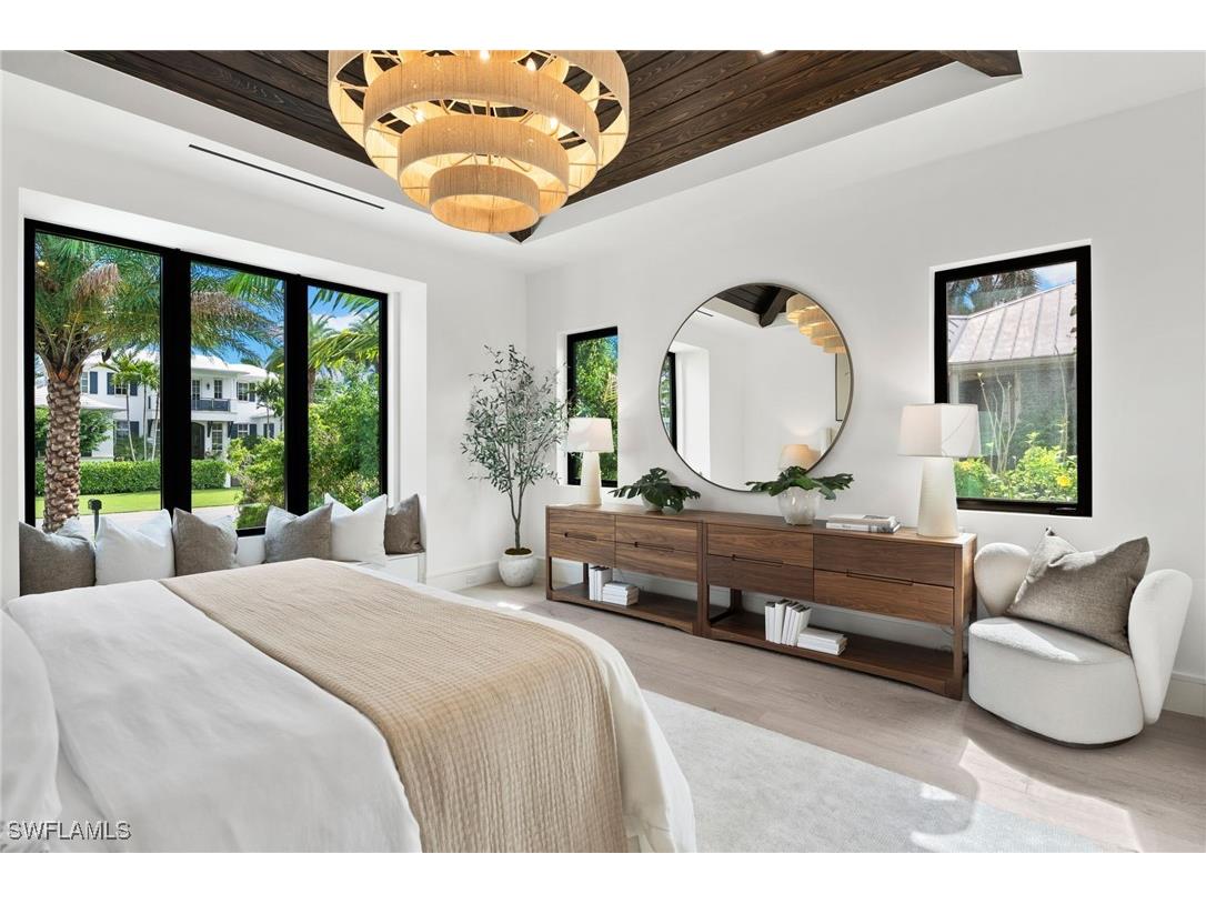 273 10th Avenue S Naples FL 34102 225068377 image9