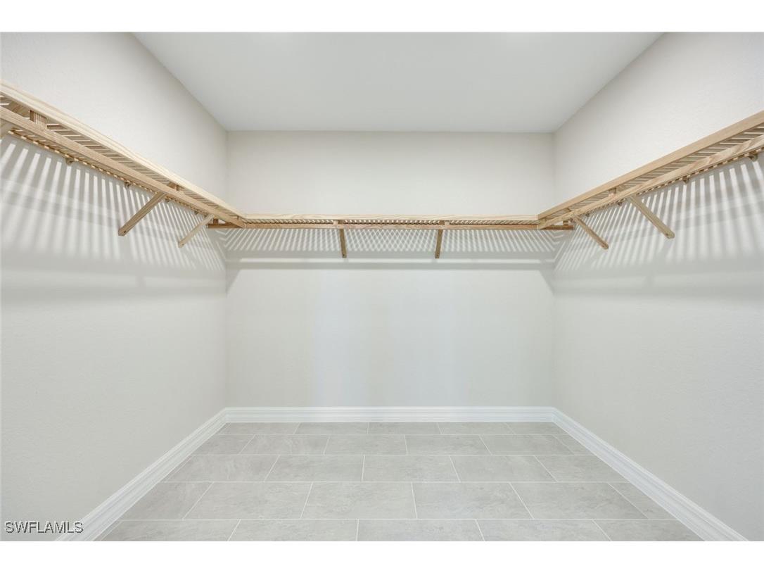 273 Indies Drive E #102 Naples FL 34114 225071218 image9