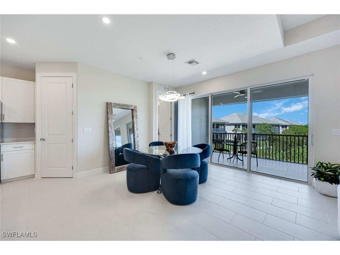 273 Indies Drive E #202 Naples FL 34114 225028459 image4